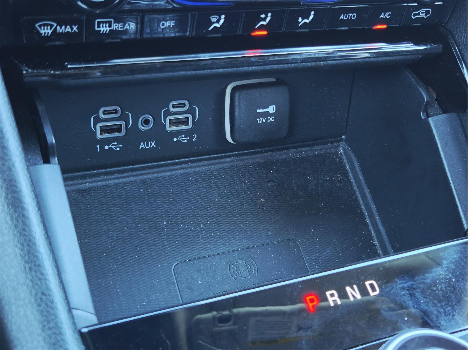 2023 Jeep Grand Cherokee photo 31 of 35