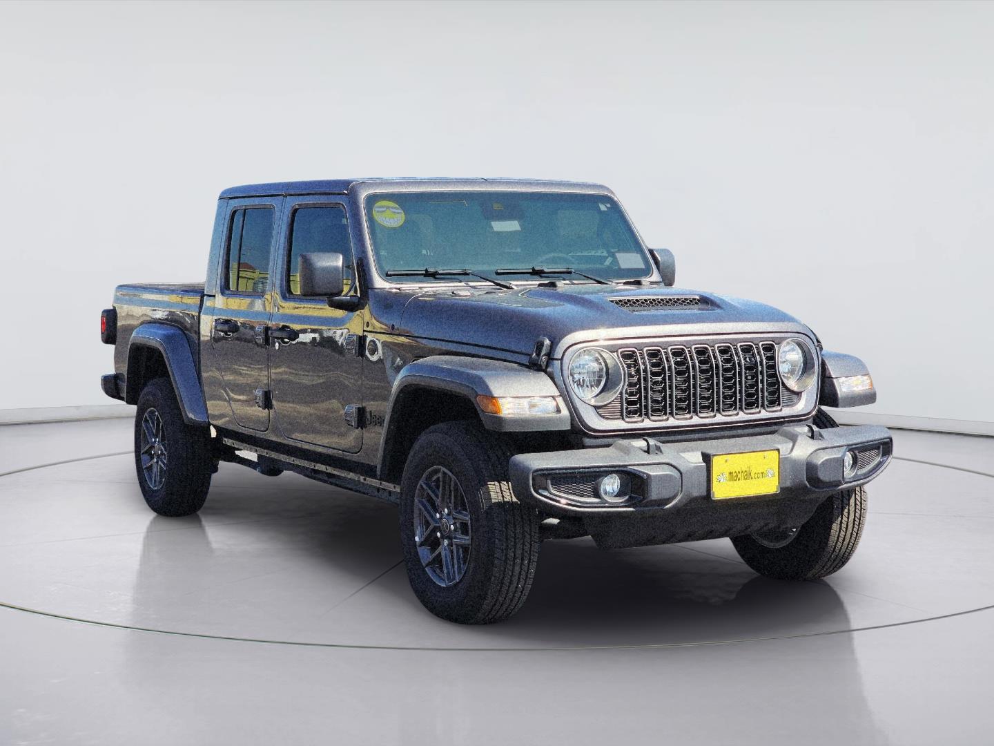 2025 Jeep Gladiator photo 3 of 36