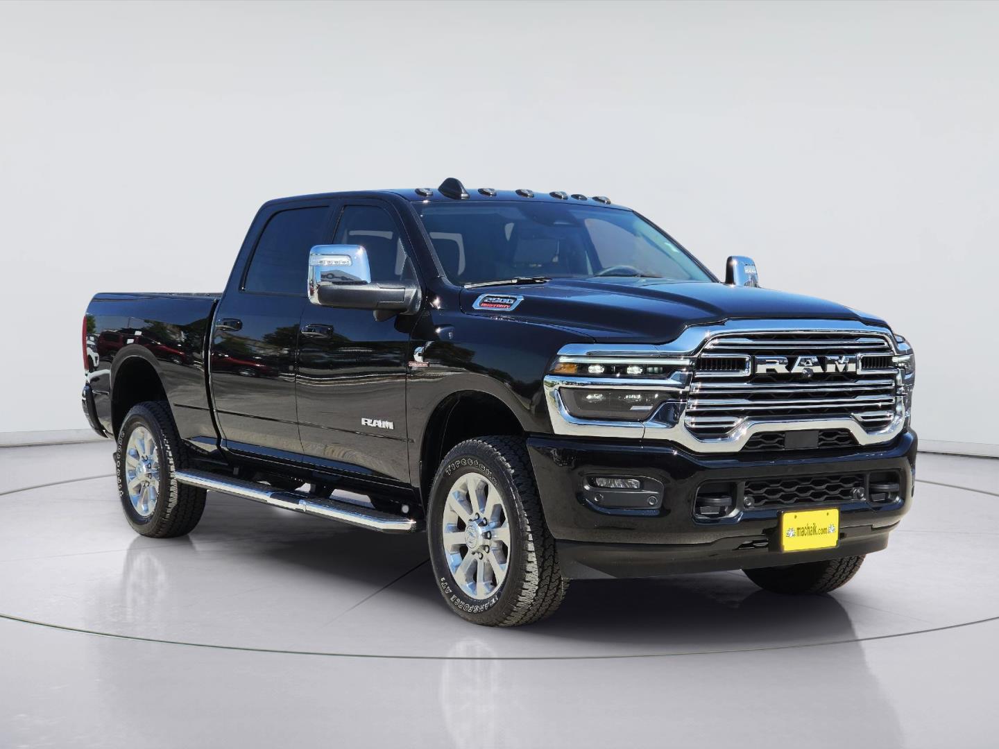 2025 Ram 2500 photo 3 of 35
