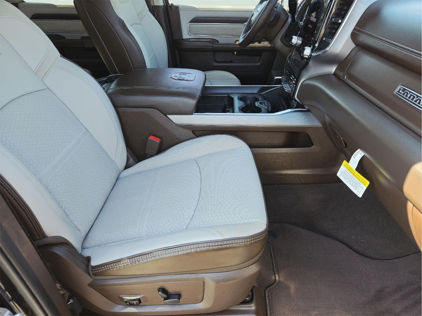 2025 Ram 2500 photo 15 of 35