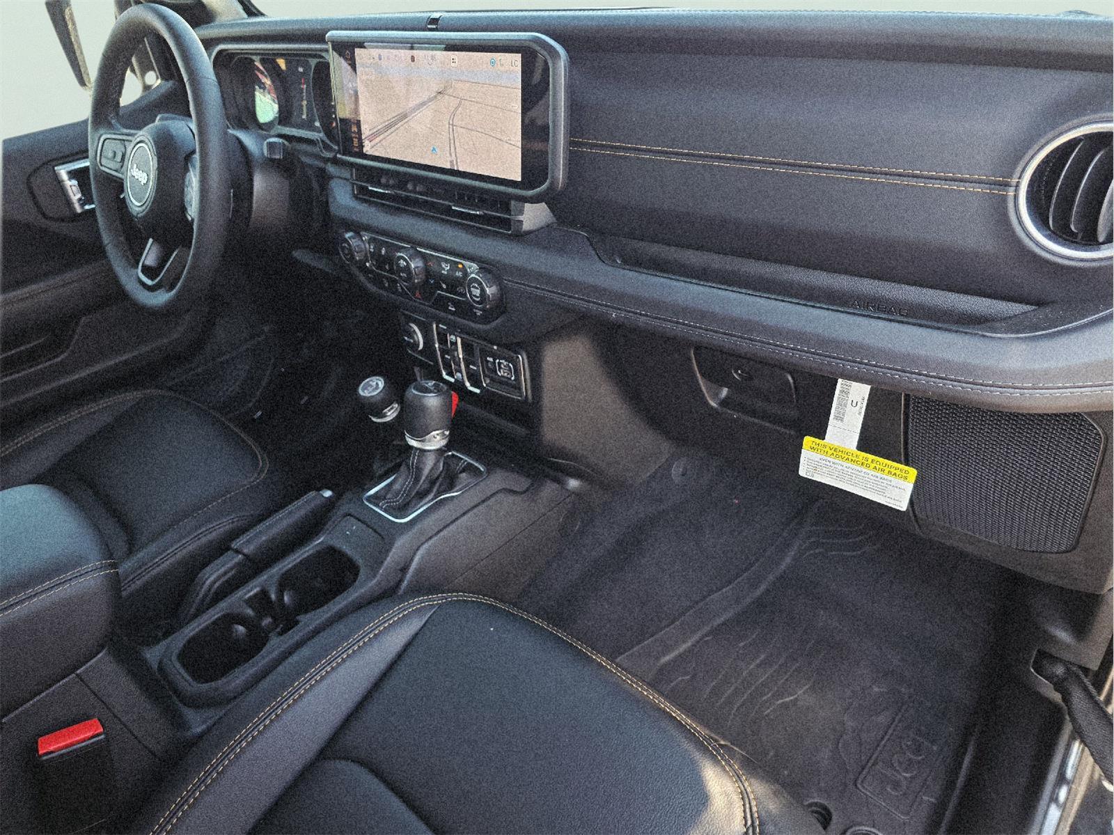 2025 Jeep Gladiator photo 15 of 39