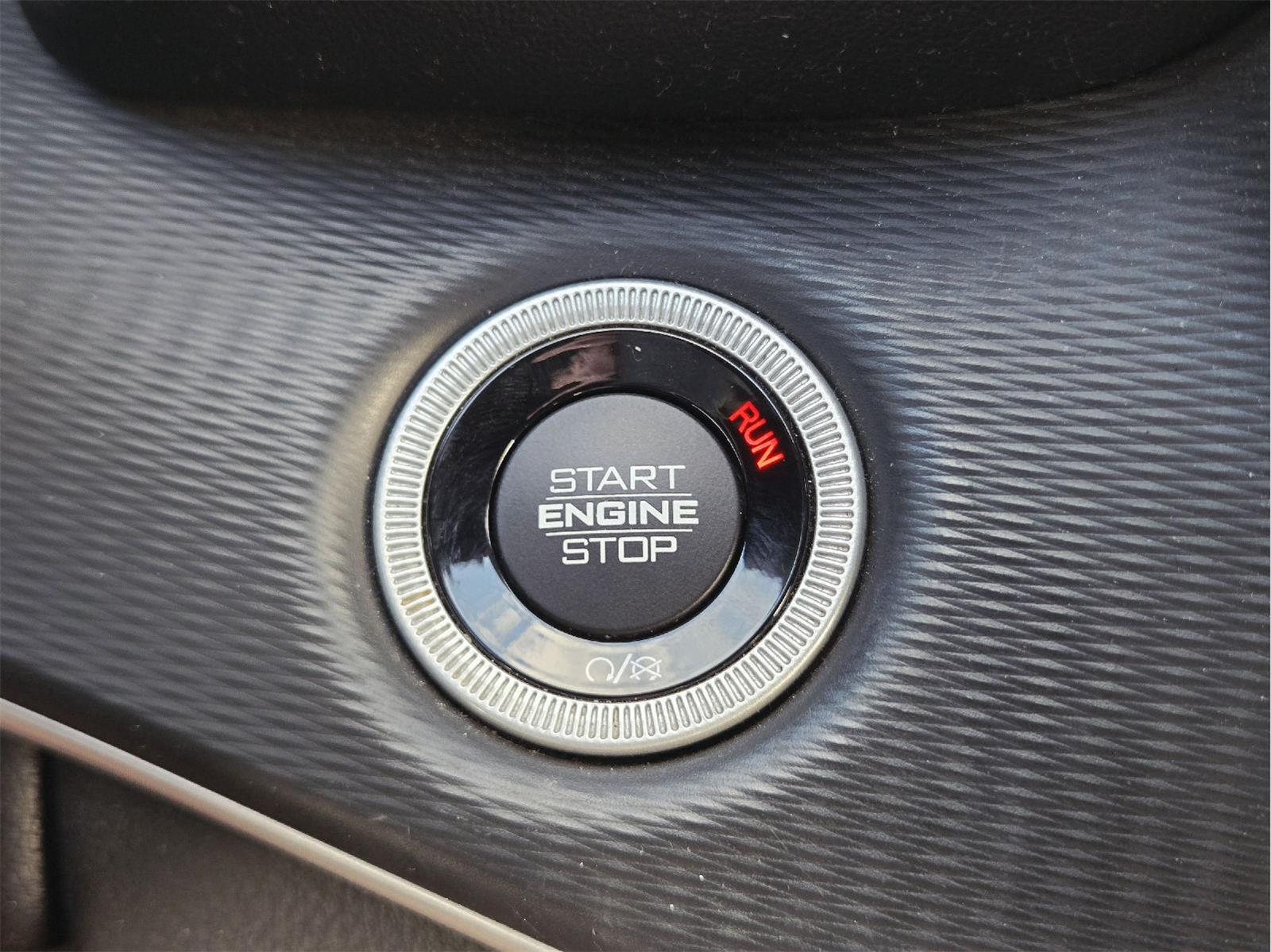 2023 Jeep Grand Cherokee photo 27 of 37