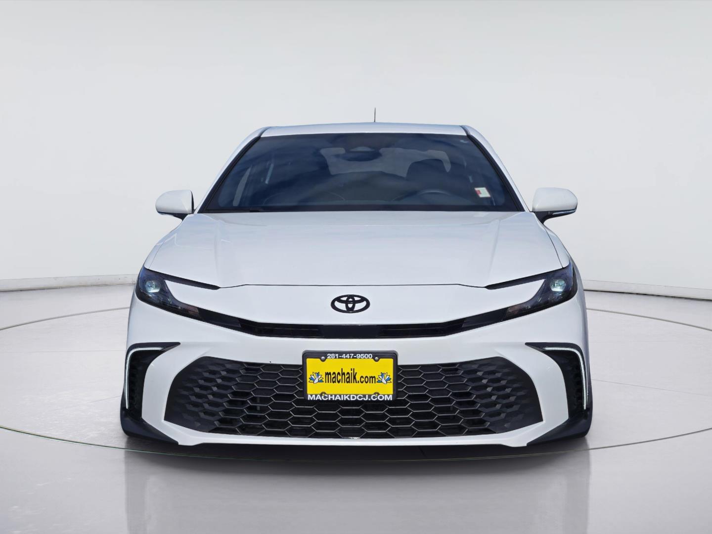 2026 Toyota Camry photo 2 of 36