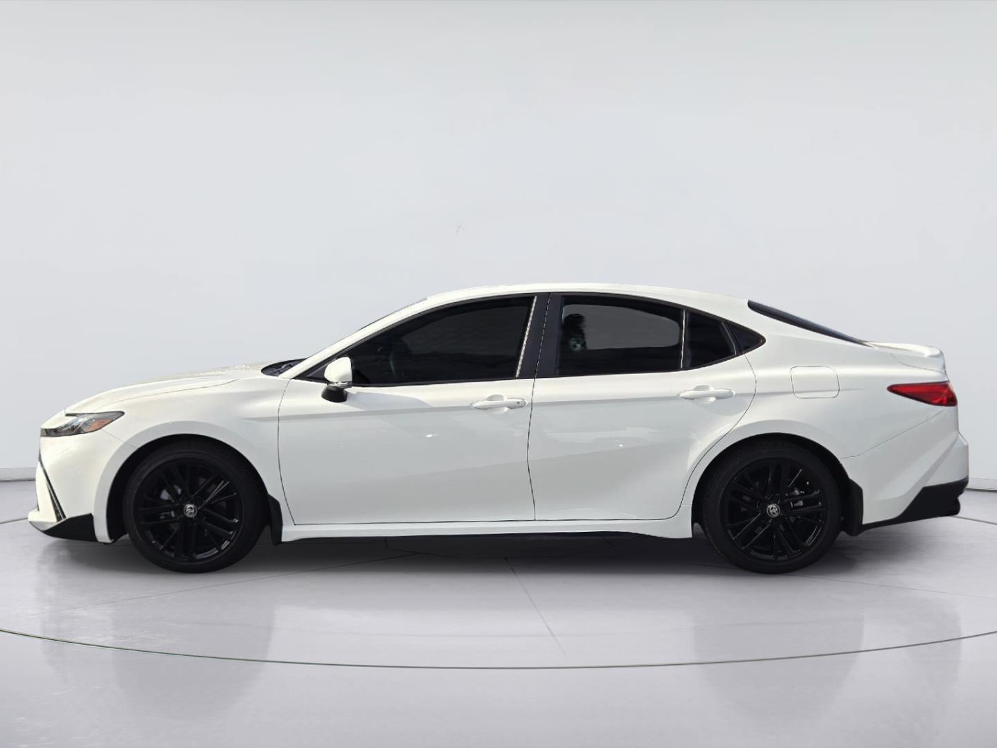 2026 Toyota Camry photo 7 of 36