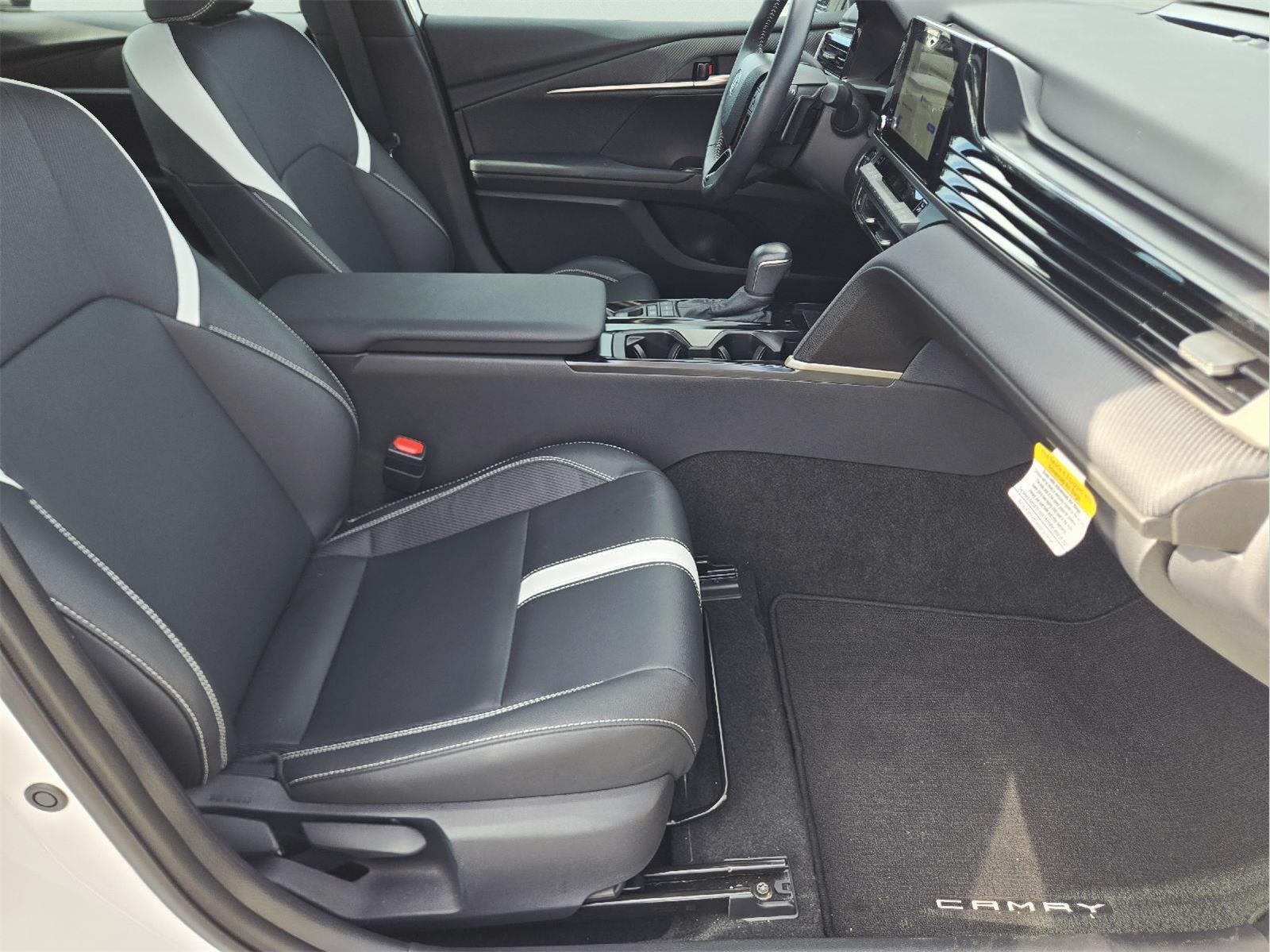 2026 Toyota Camry photo 16 of 36