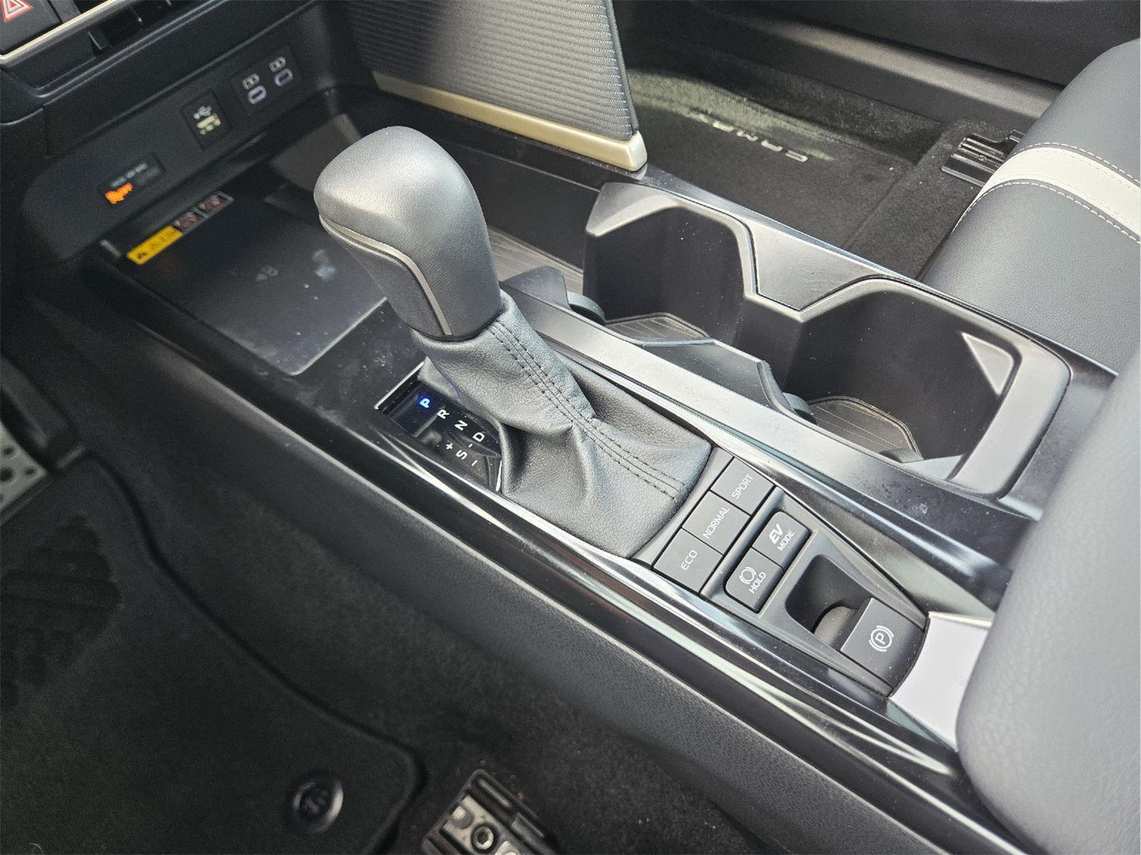 2026 Toyota Camry photo 28 of 36