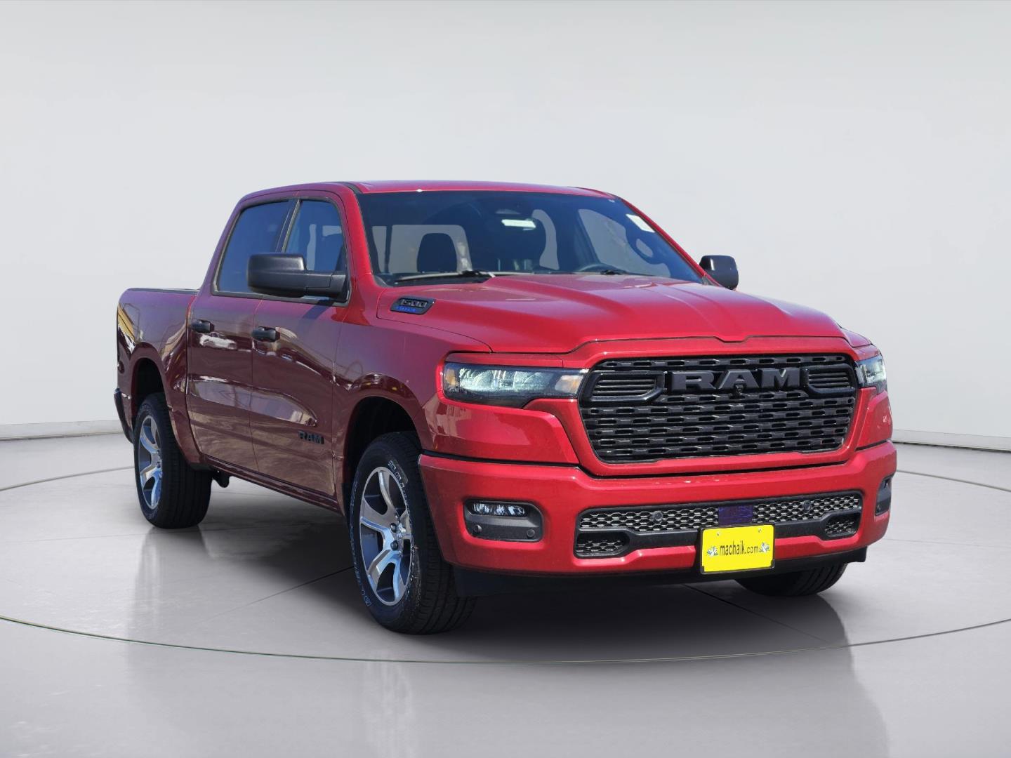 2027 Ram 1500 photo 2 of 15