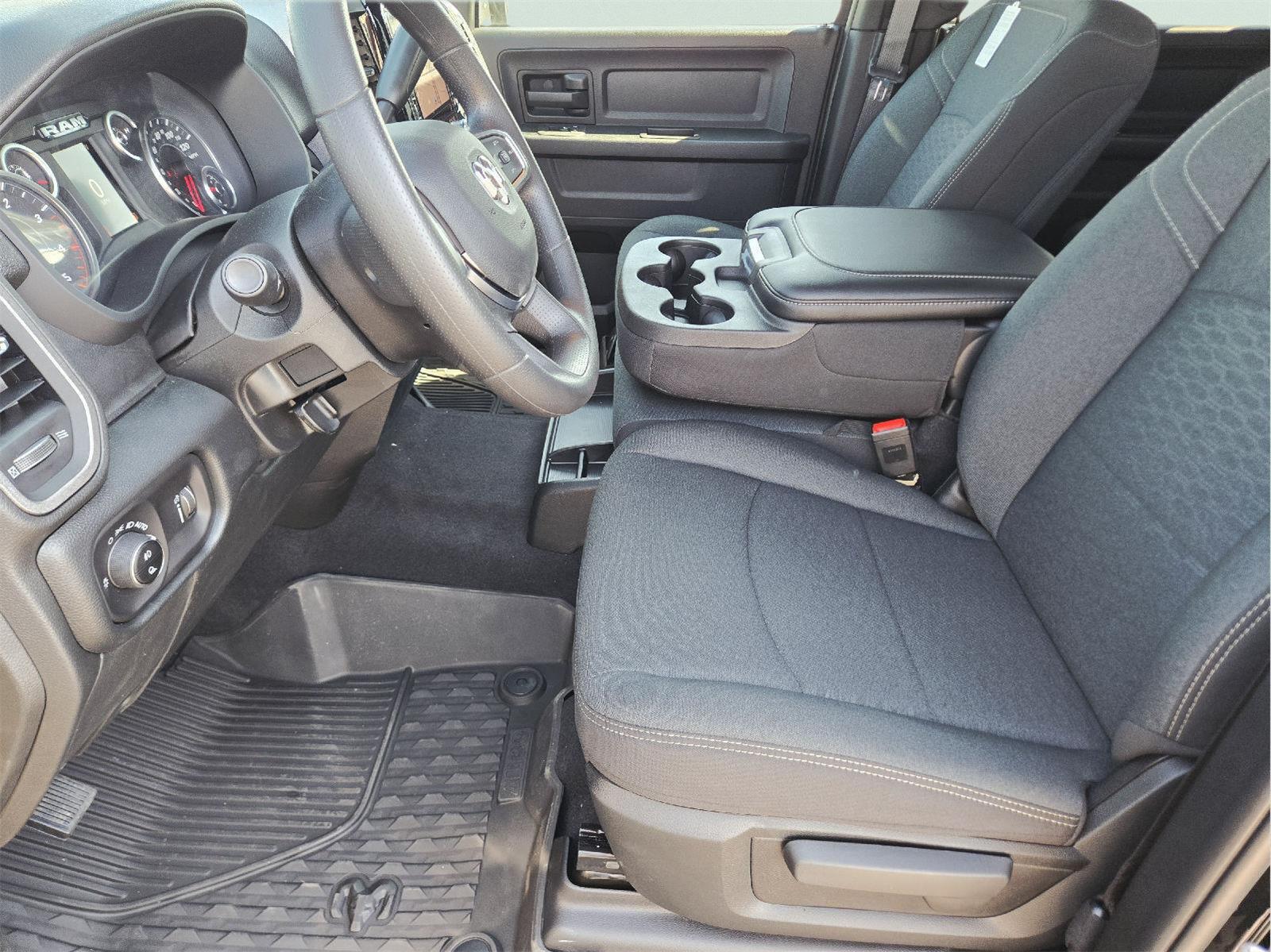 2027 Ram 2500 photo 6 of 15