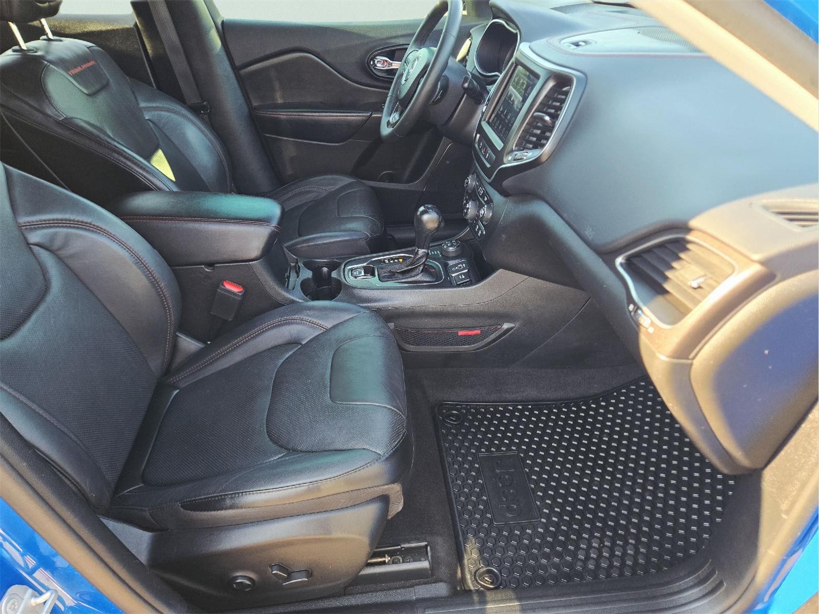 2021 Jeep Cherokee photo 15 of 36
