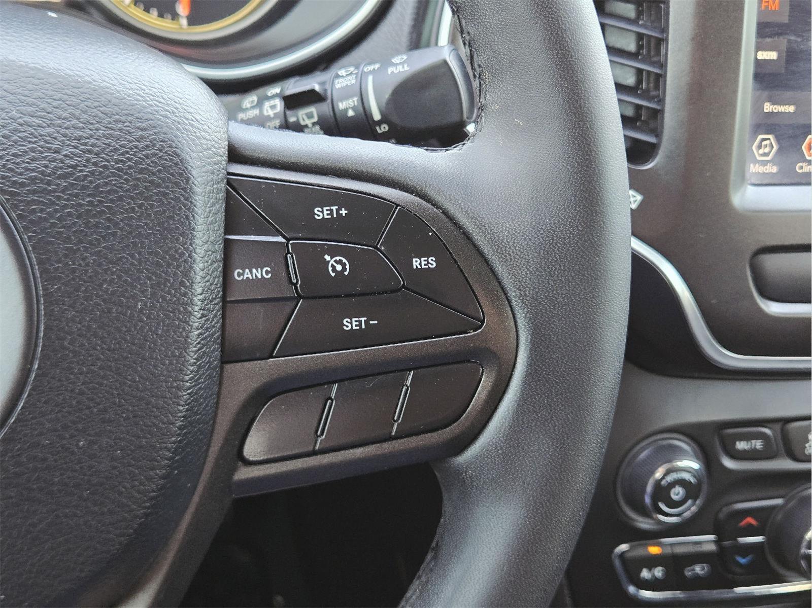 2021 Jeep Cherokee photo 31 of 36