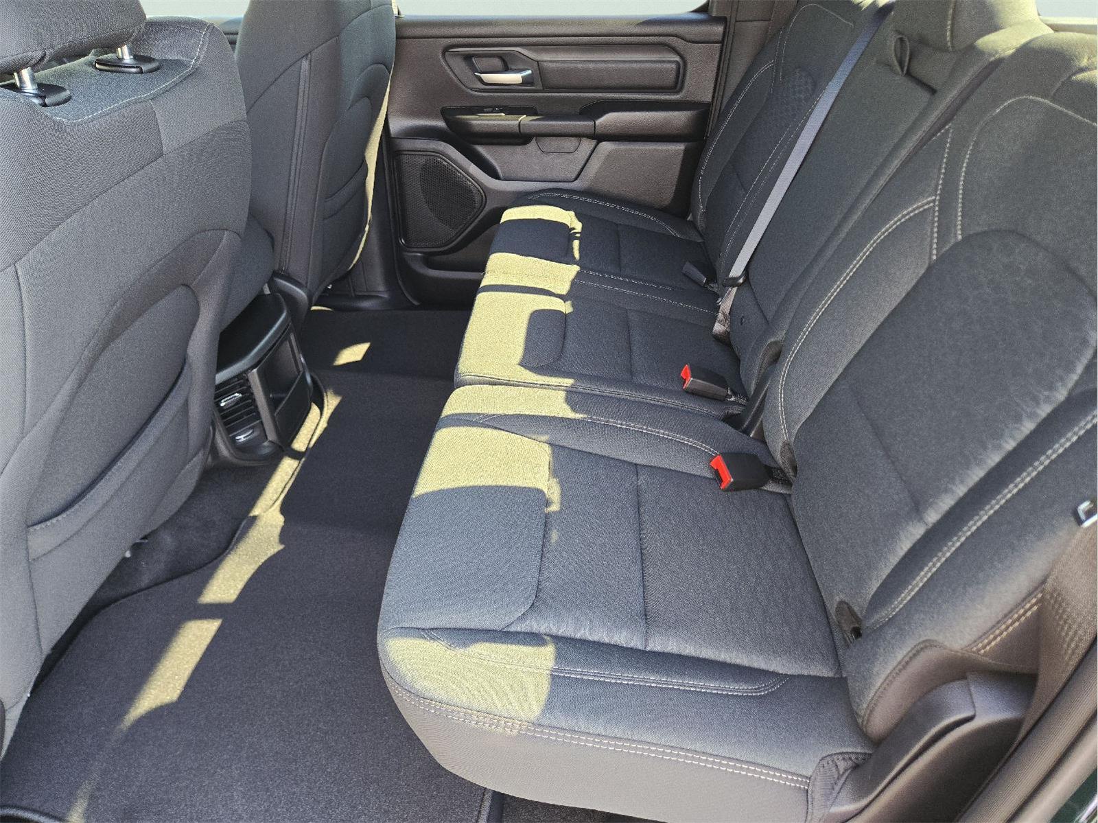 2027 Ram 1500 photo 8 of 15