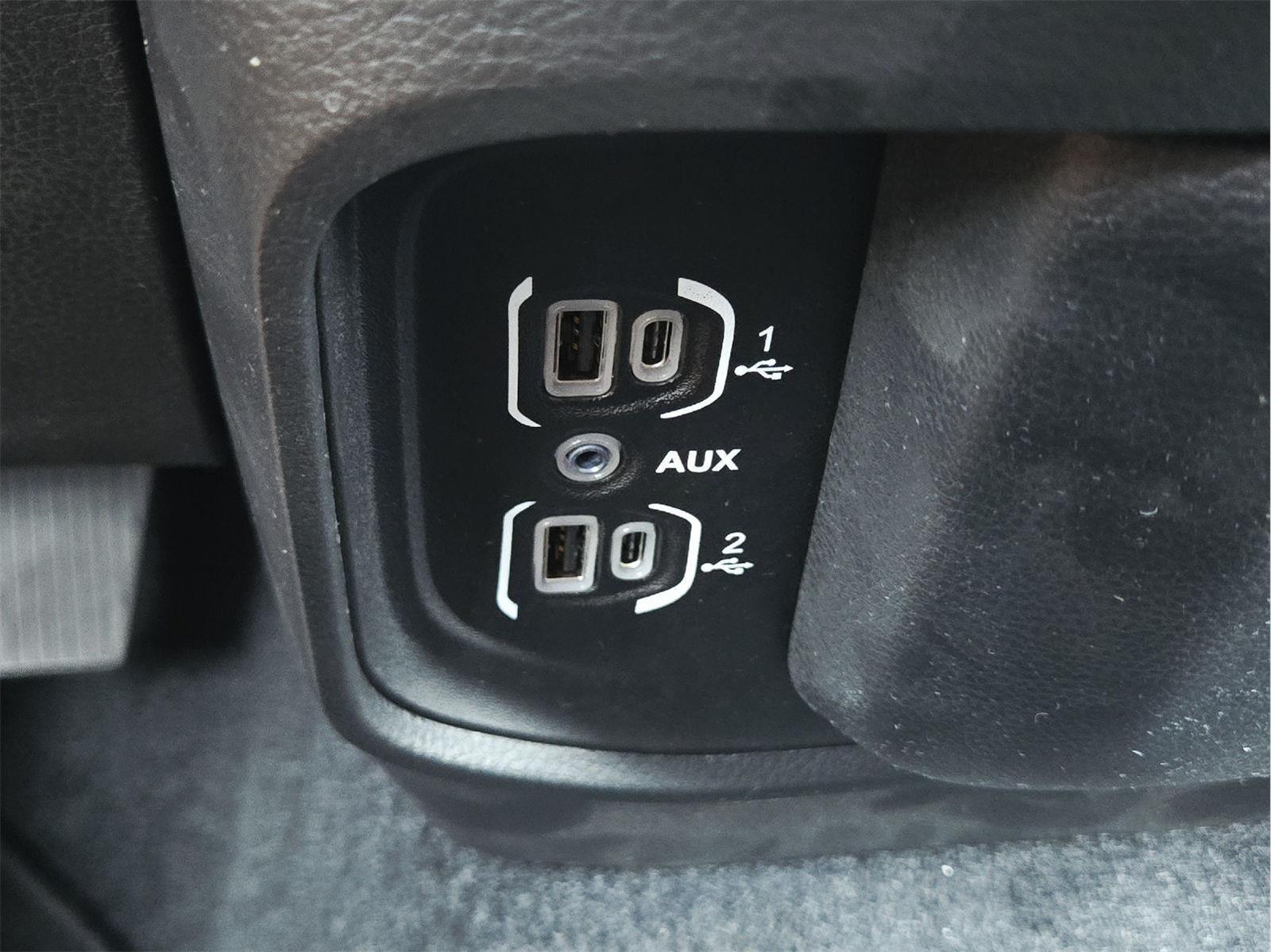 2027 Ram 1500 photo 12 of 15