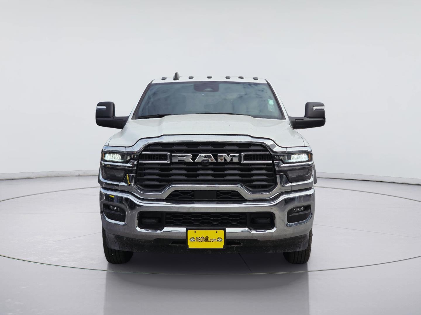 2025 Ram 3500 Chassis Cab photo 2 of 38