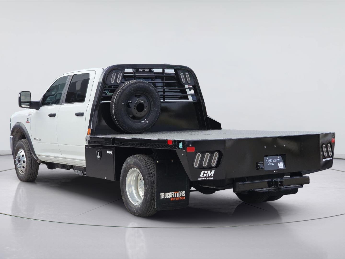2025 Ram 3500 Chassis Cab photo 6 of 38