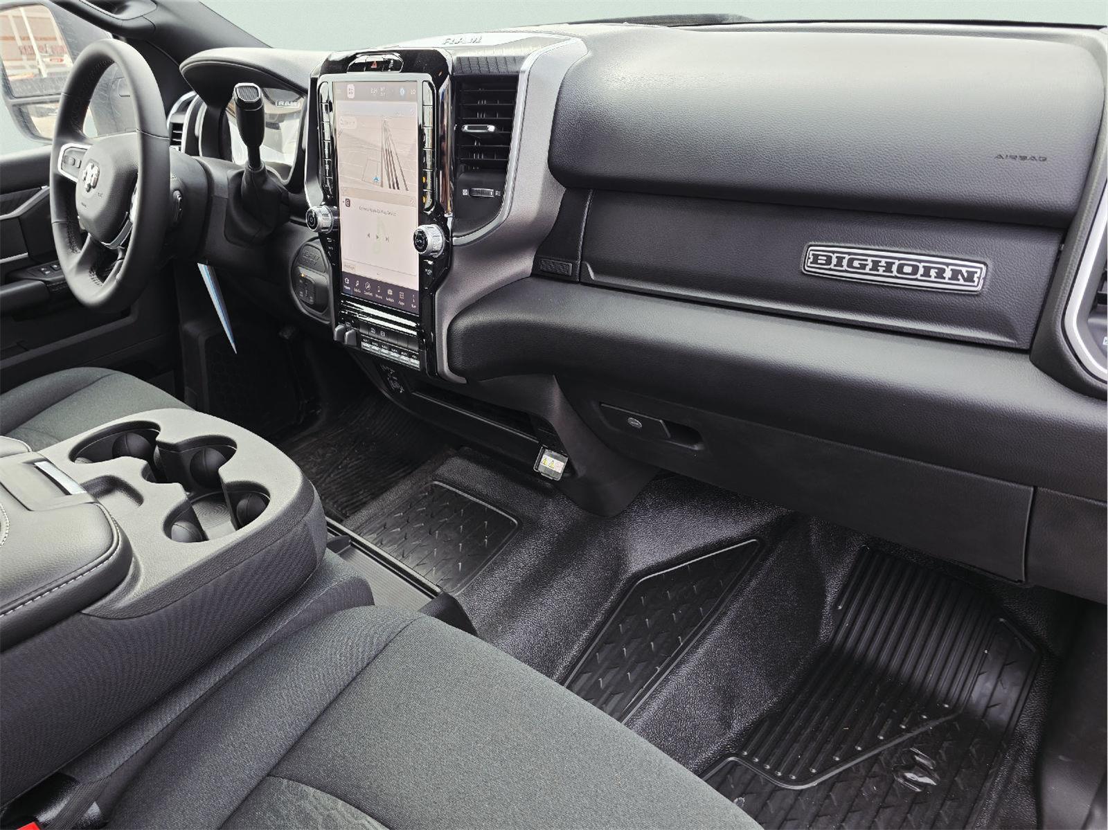 2025 Ram 3500 Chassis Cab photo 16 of 38