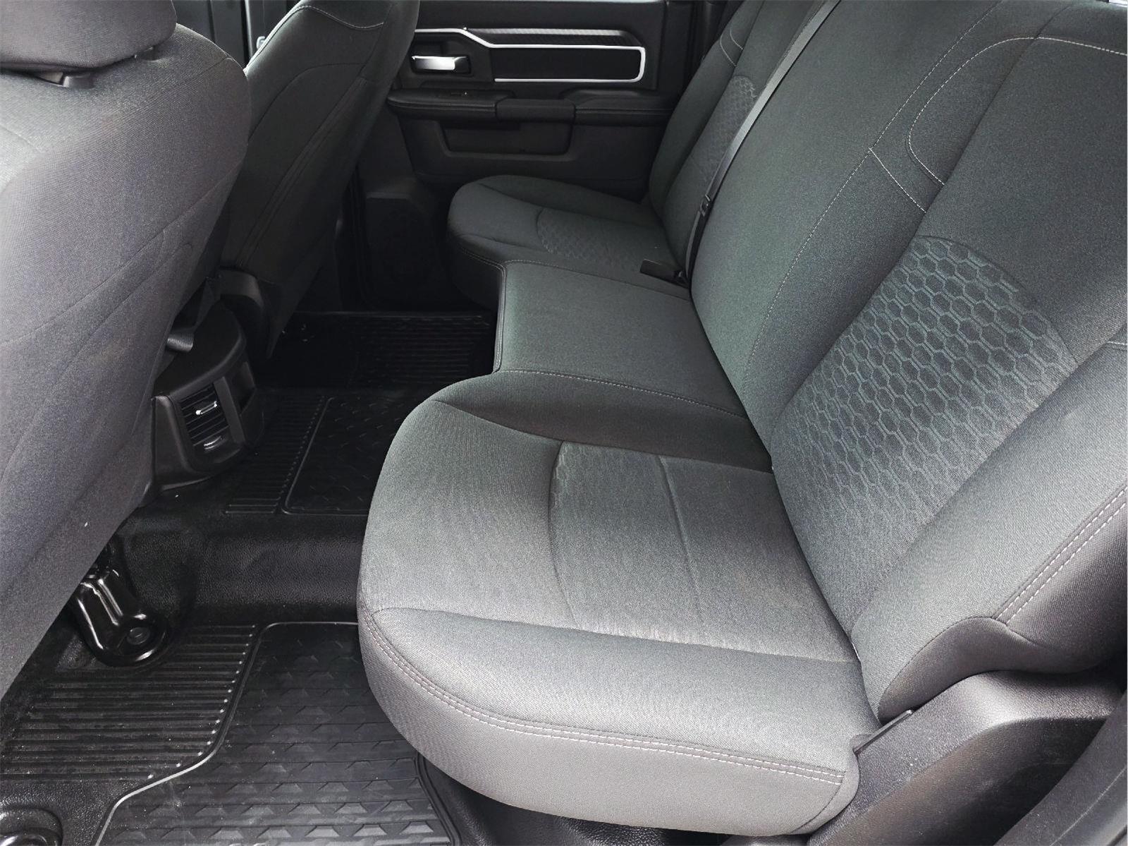 2025 Ram 3500 Chassis Cab photo 23 of 38