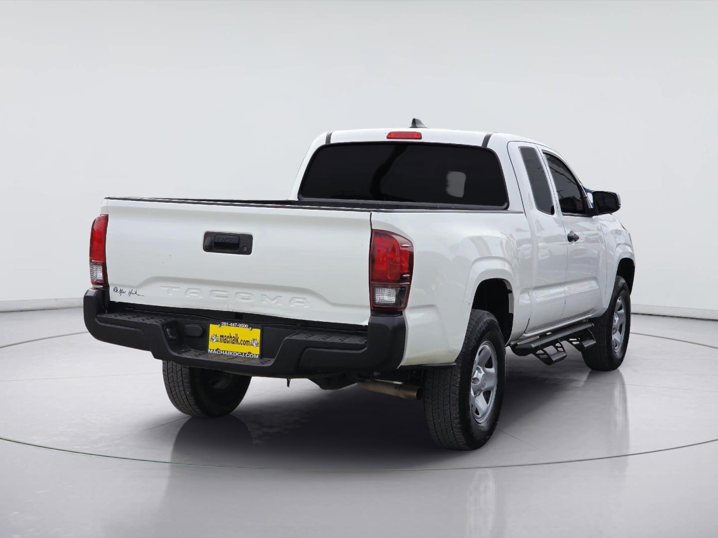 2023 Toyota Tacoma photo 4 of 35