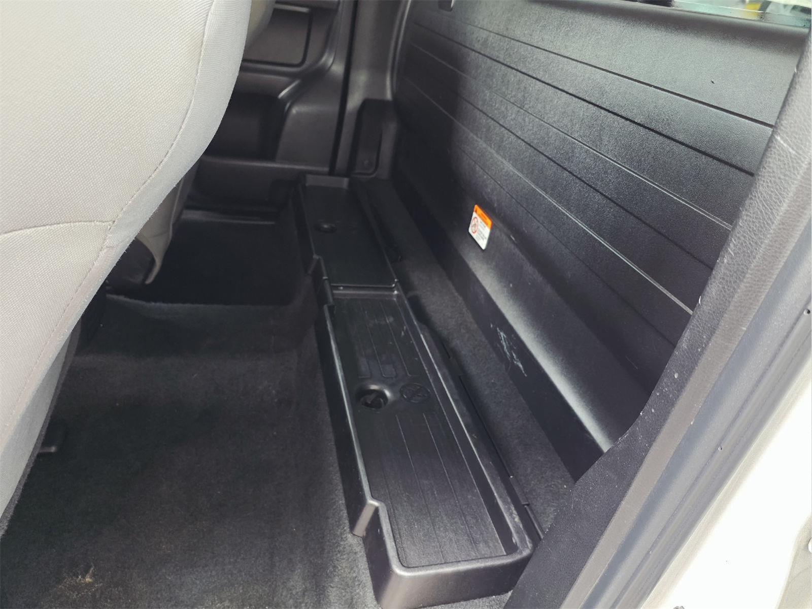 2023 Toyota Tacoma photo 14 of 35