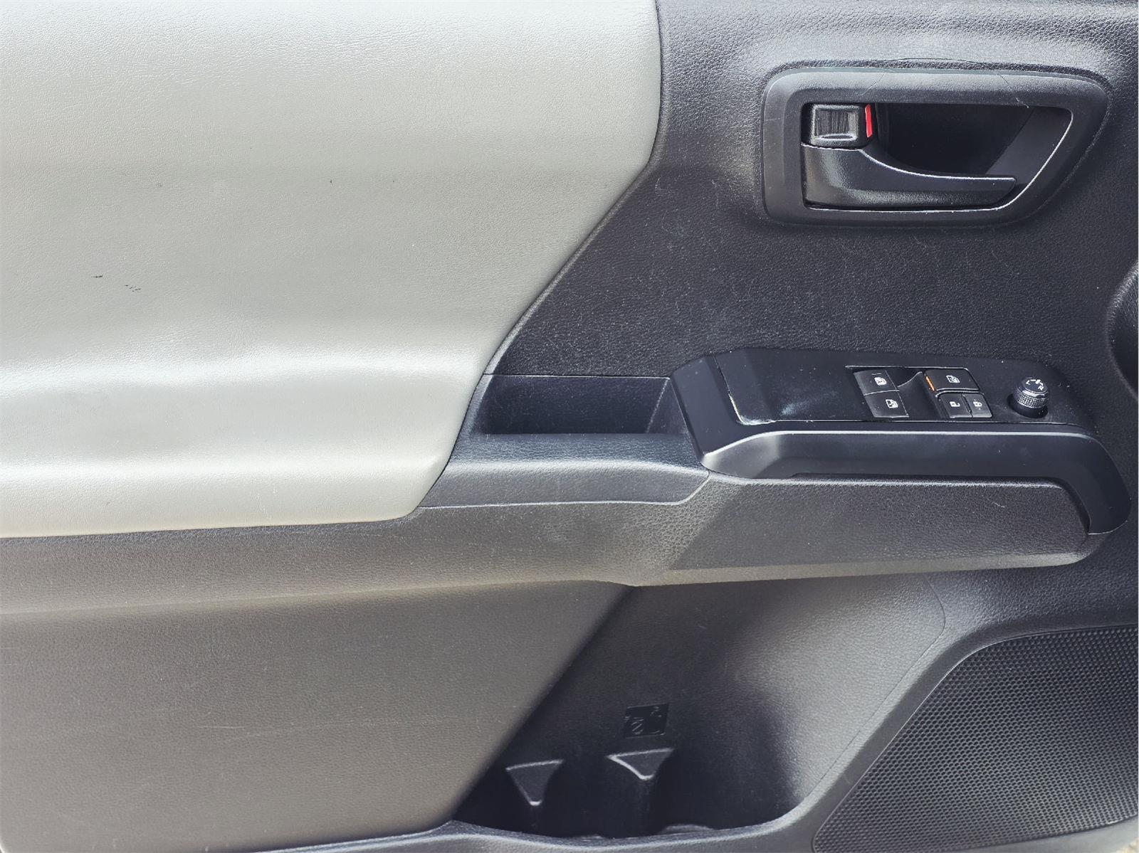 2023 Toyota Tacoma photo 15 of 35