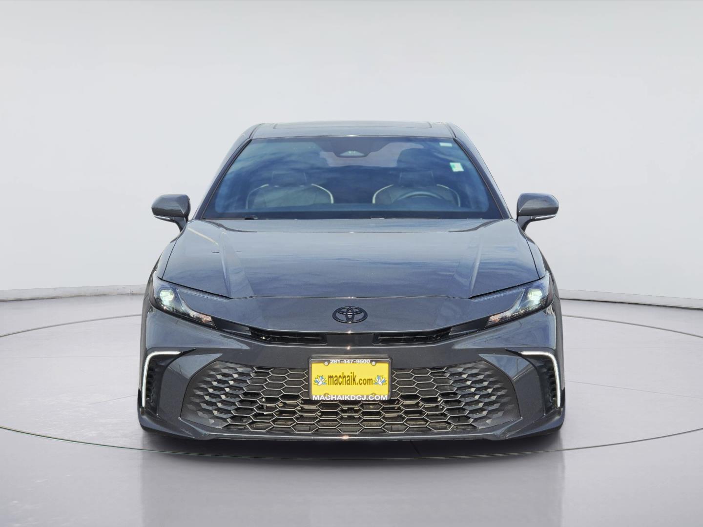 2026 Toyota Camry photo 2 of 35