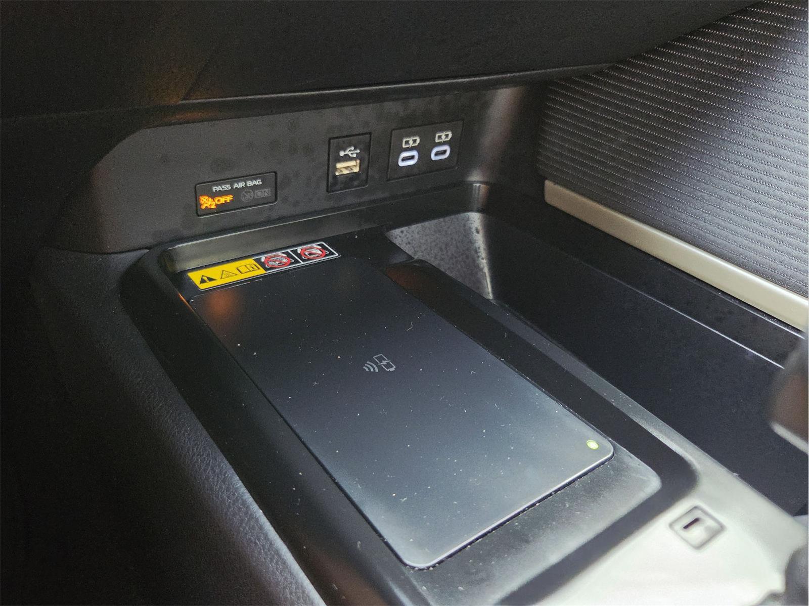 2026 Toyota Camry photo 26 of 35