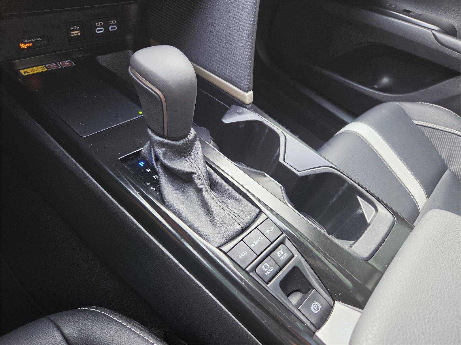 2026 Toyota Camry photo 27 of 35