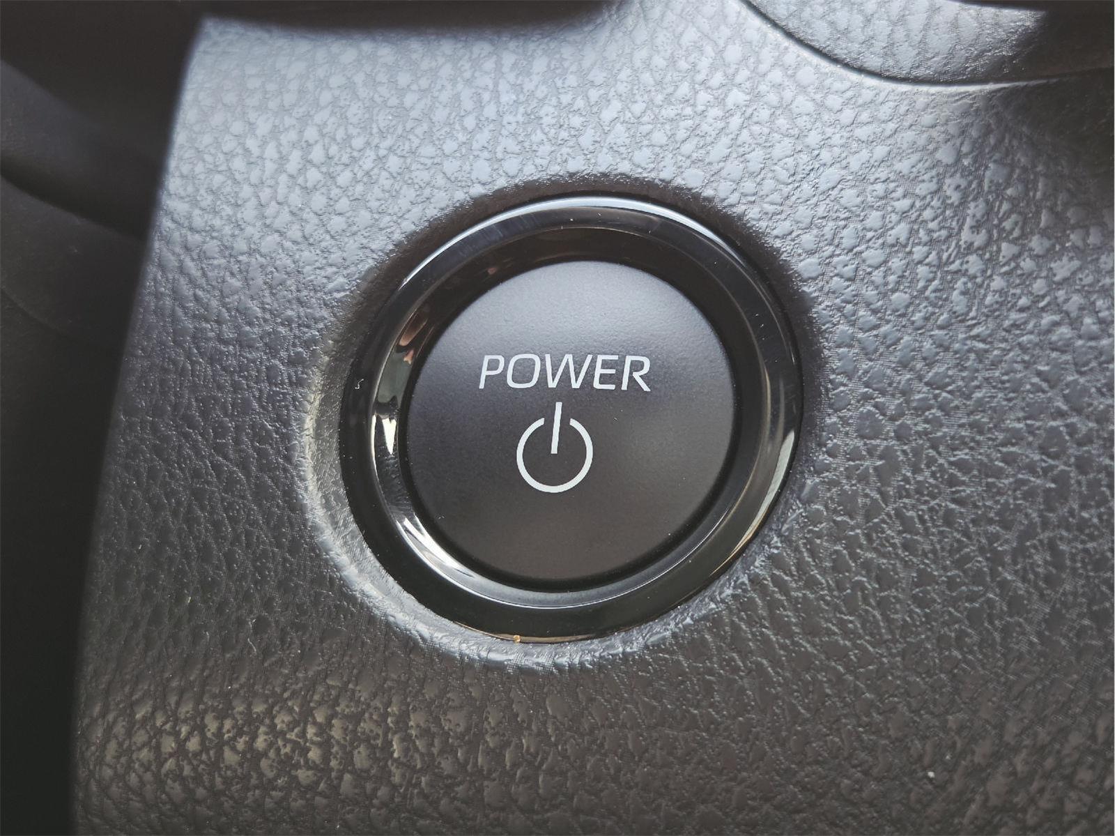 2026 Toyota Camry photo 31 of 35