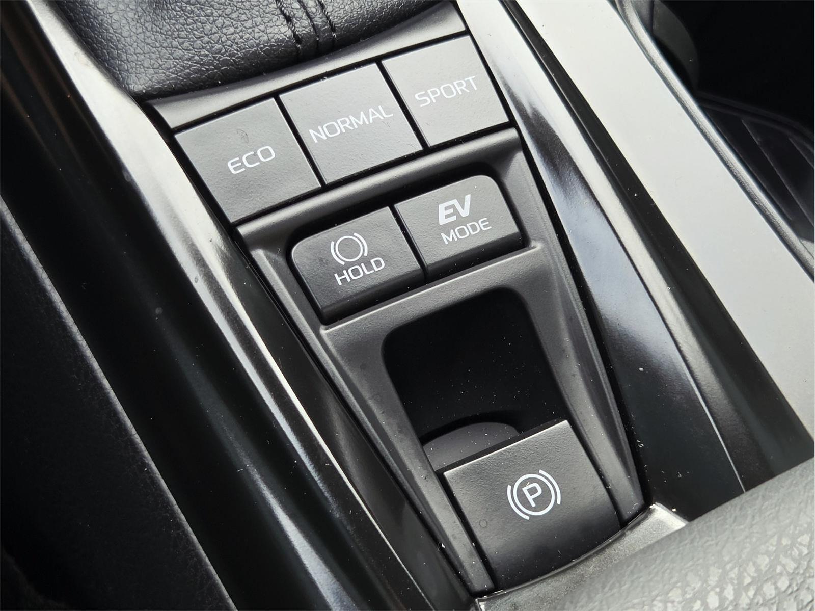 2026 Toyota Camry photo 34 of 35