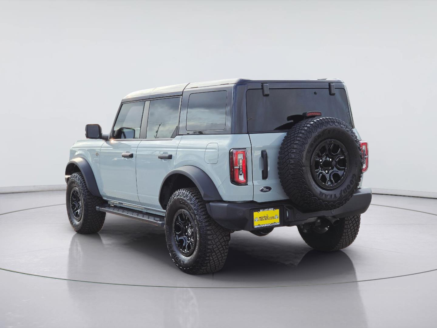 2024 Ford Bronco photo 7 of 38