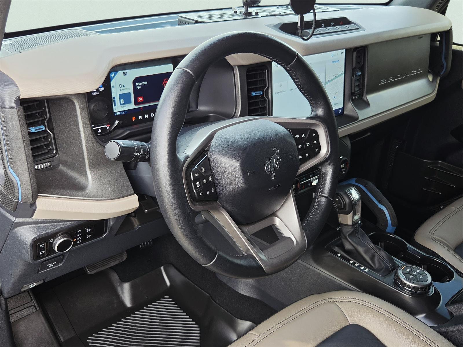 2024 Ford Bronco photo 13 of 38