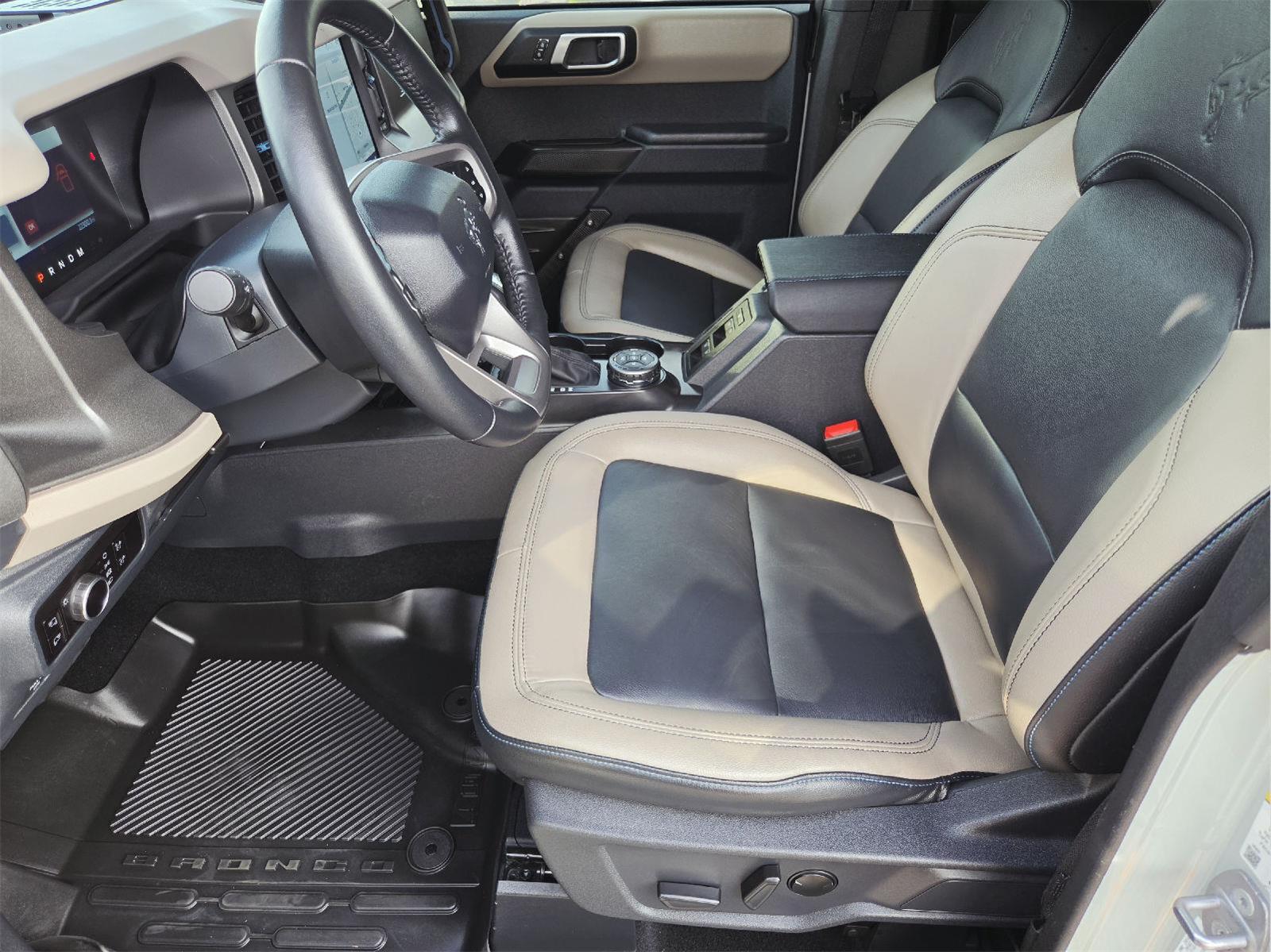 2024 Ford Bronco photo 14 of 38