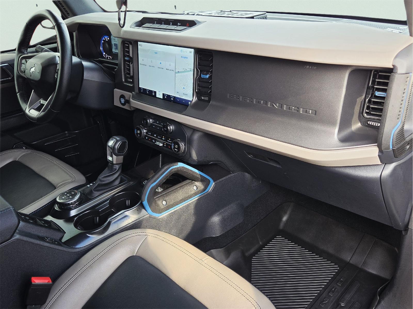 2024 Ford Bronco photo 15 of 38