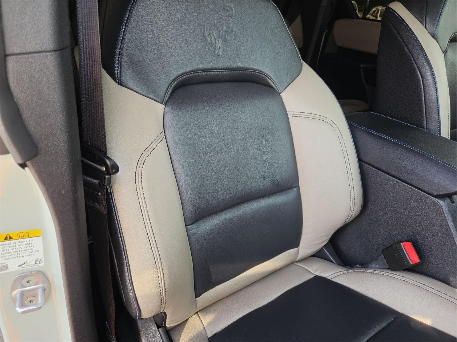 2024 Ford Bronco photo 18 of 38