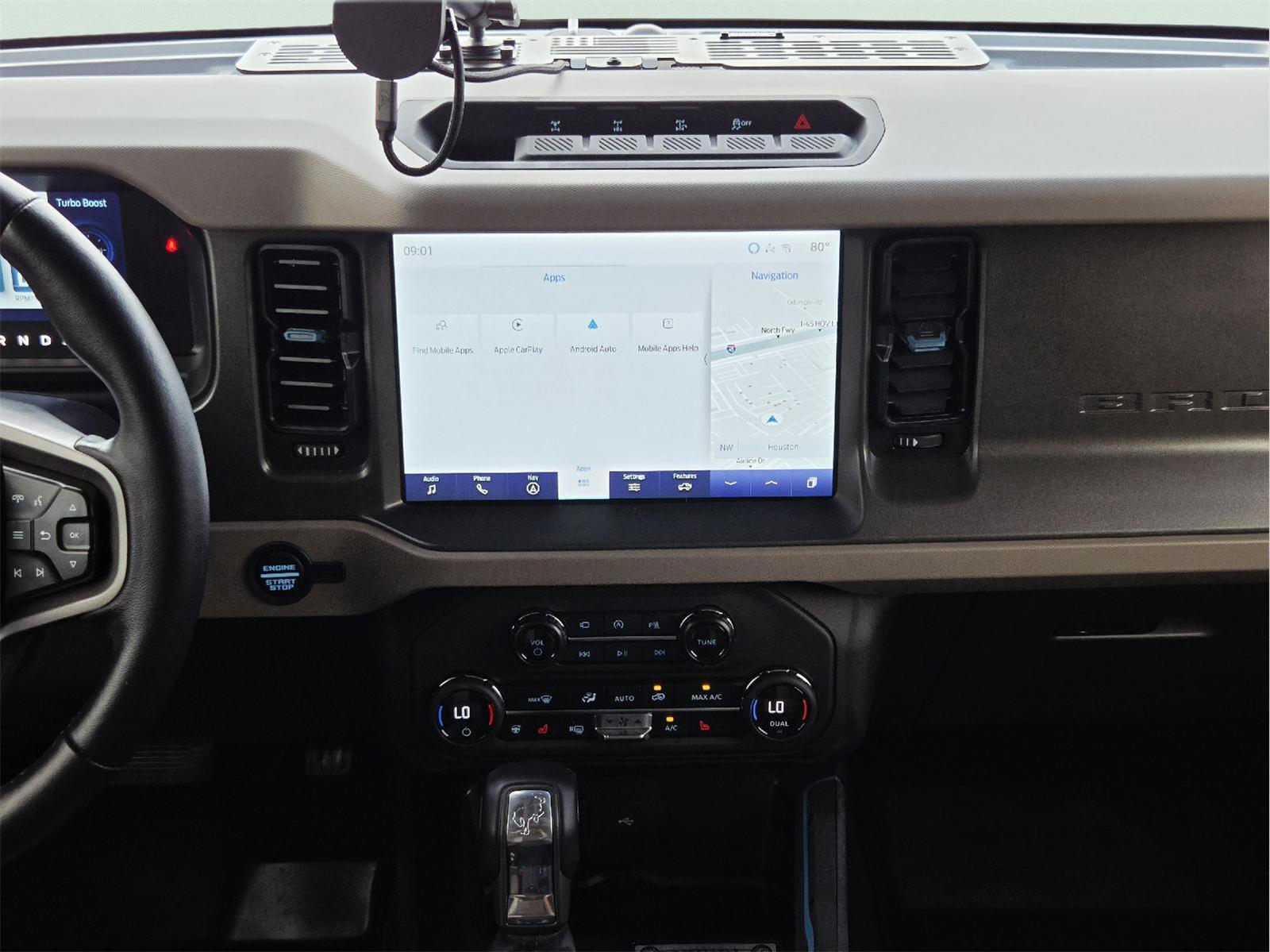 2024 Ford Bronco photo 24 of 38