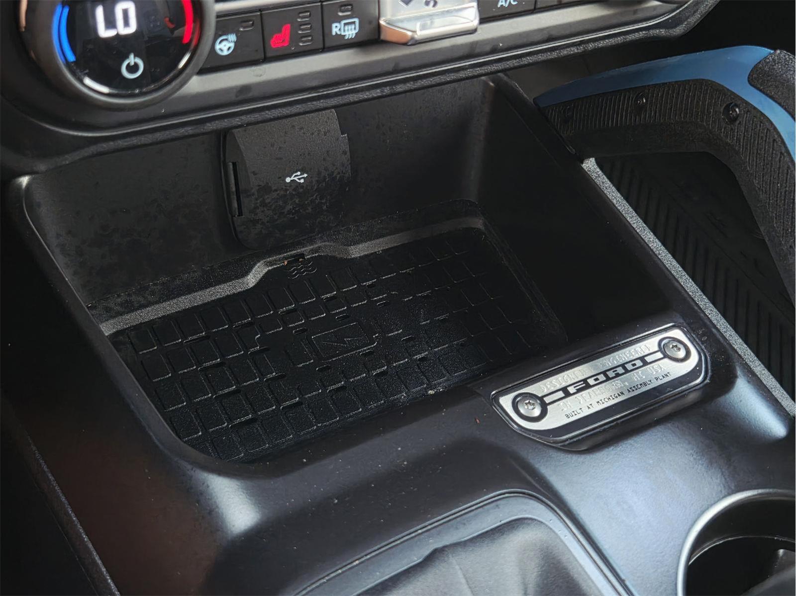 2024 Ford Bronco photo 30 of 38