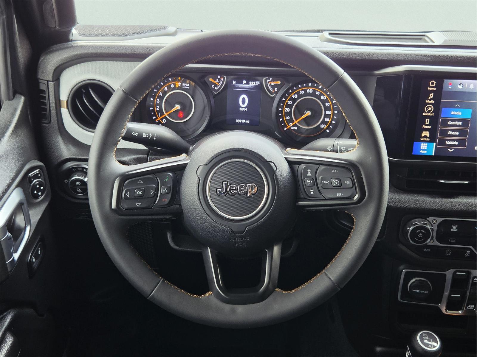 2024 Jeep Gladiator photo 27 of 36
