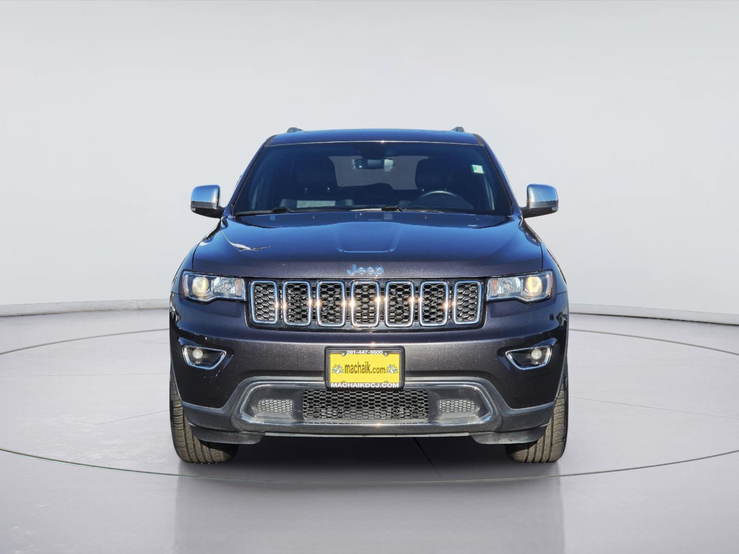 2021 Jeep Grand Cherokee photo 2 of 35