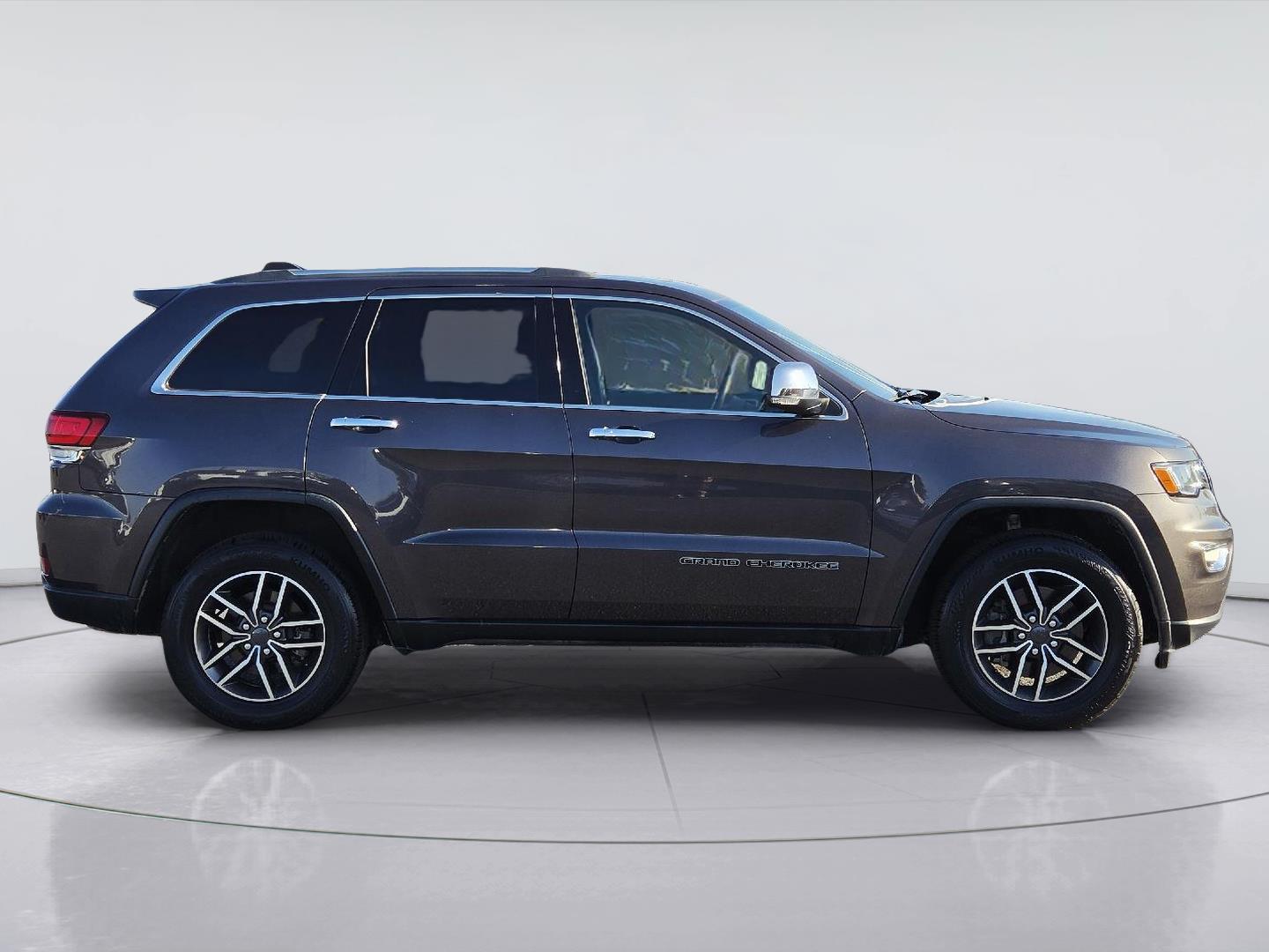 2021 Jeep Grand Cherokee photo 4 of 35
