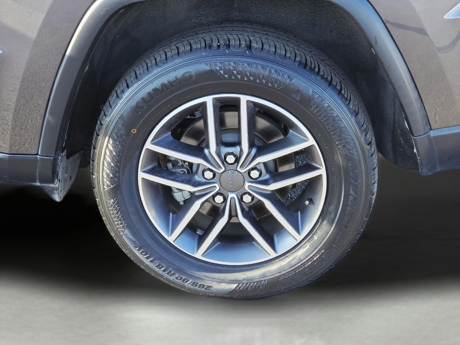 2021 Jeep Grand Cherokee photo 8 of 35