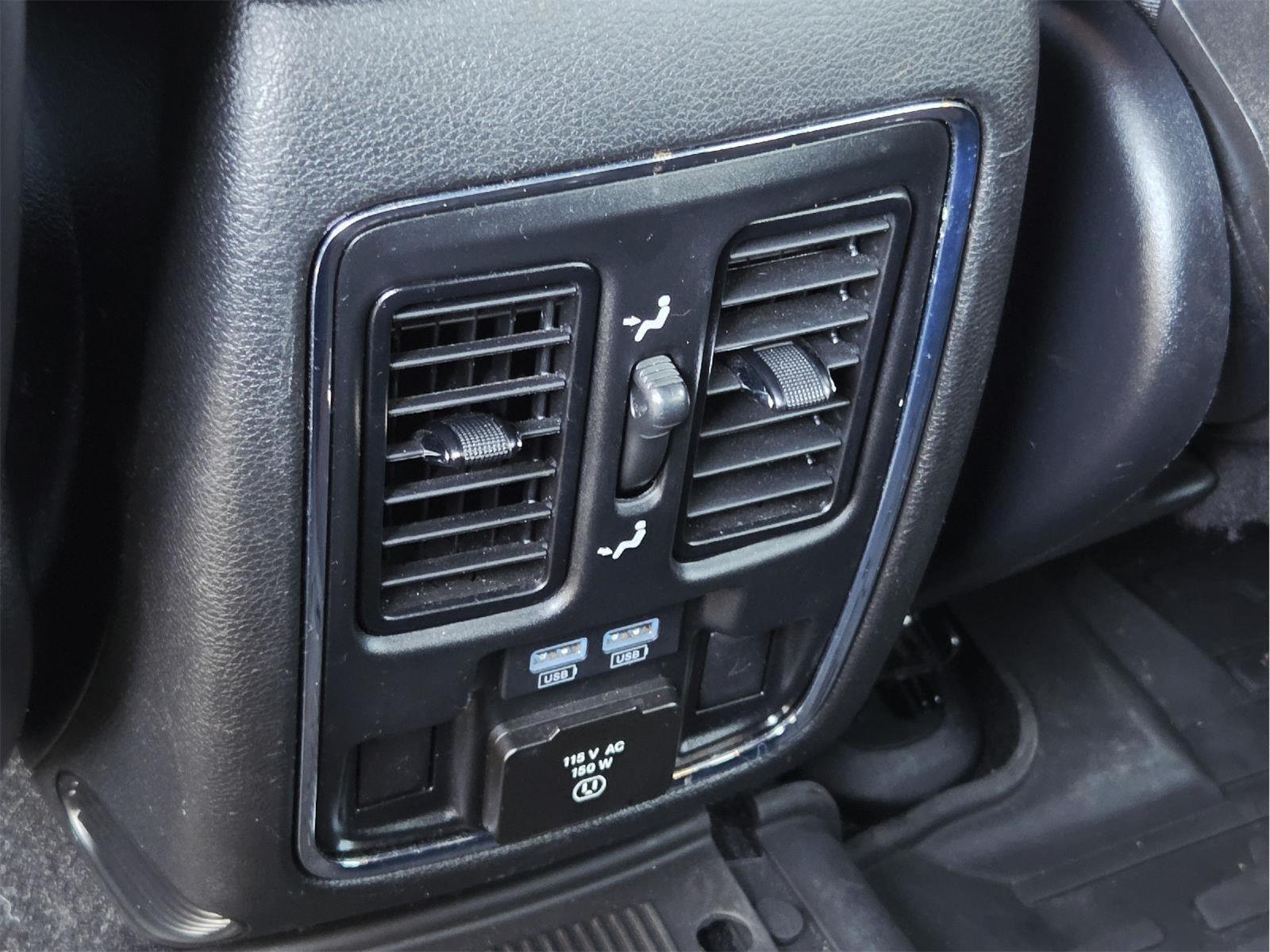 2021 Jeep Grand Cherokee photo 19 of 35