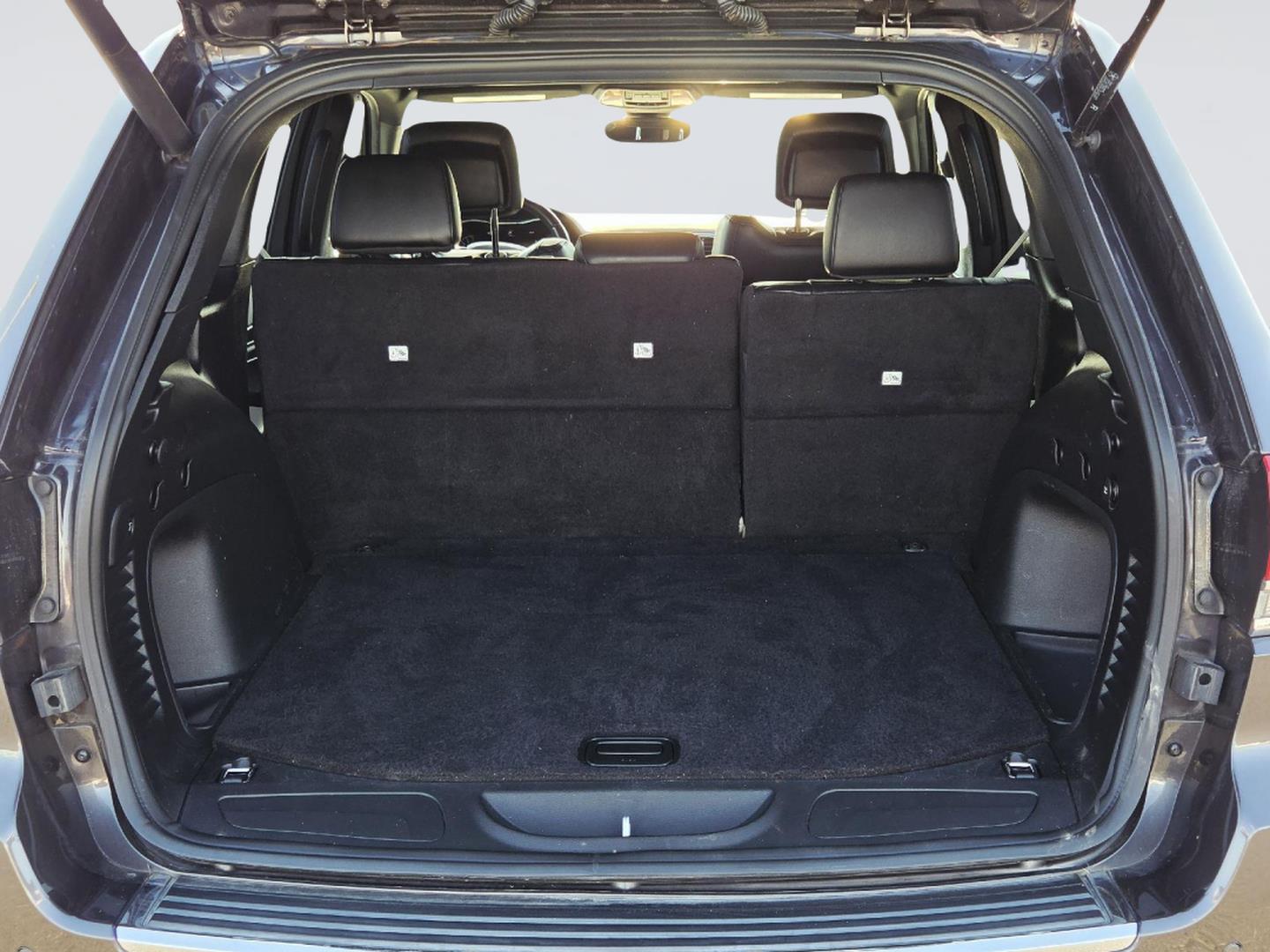 2021 Jeep Grand Cherokee photo 20 of 35