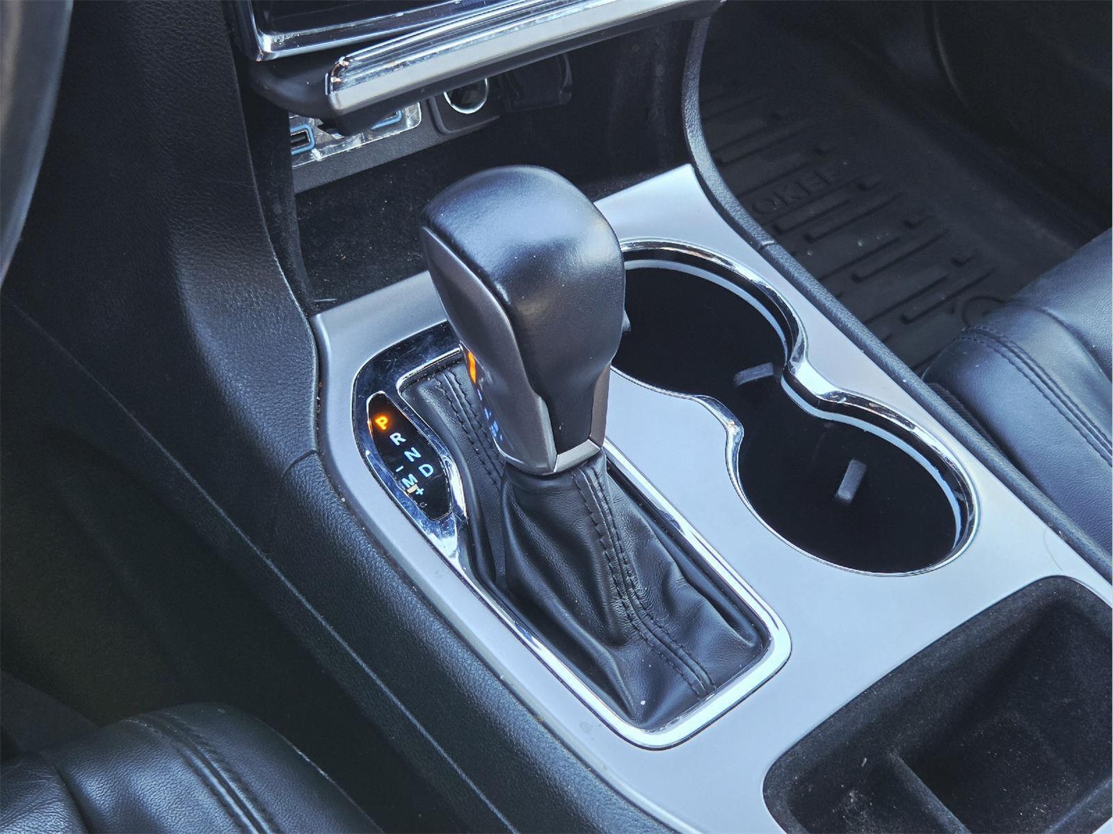 2021 Jeep Grand Cherokee photo 26 of 35