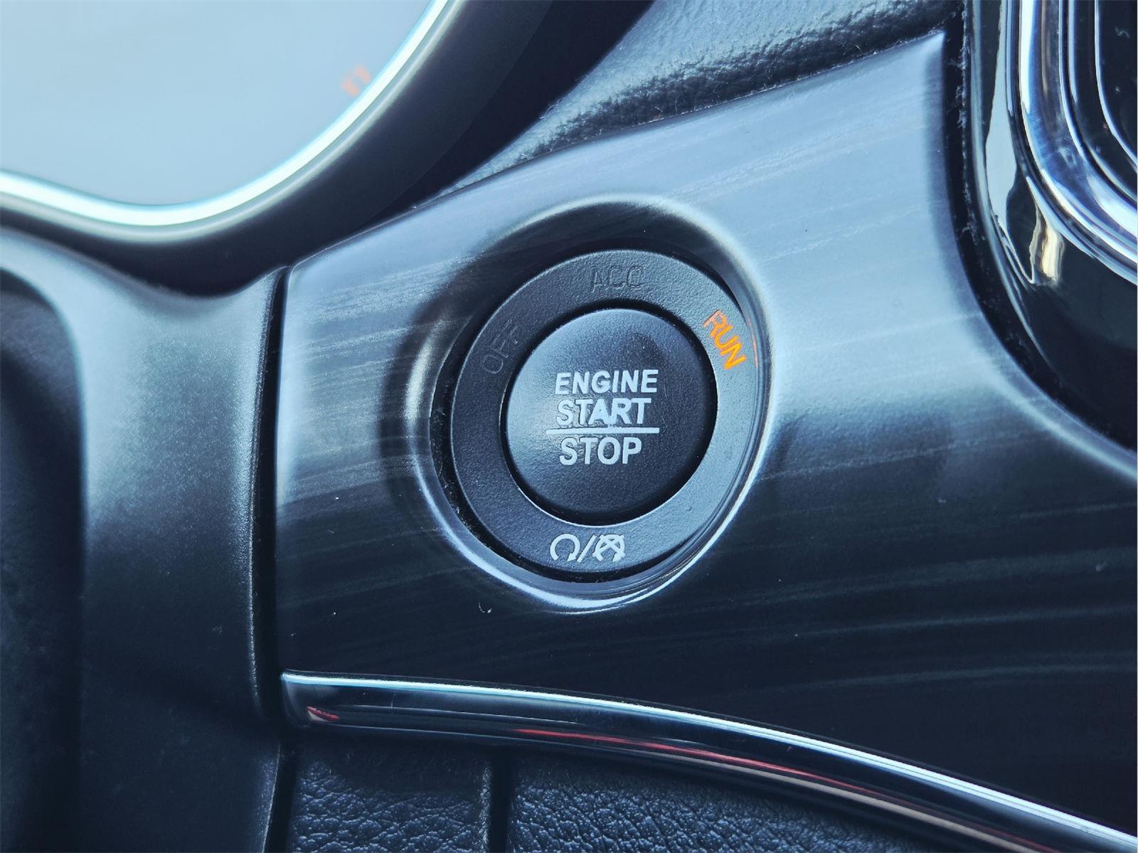 2021 Jeep Grand Cherokee photo 31 of 35