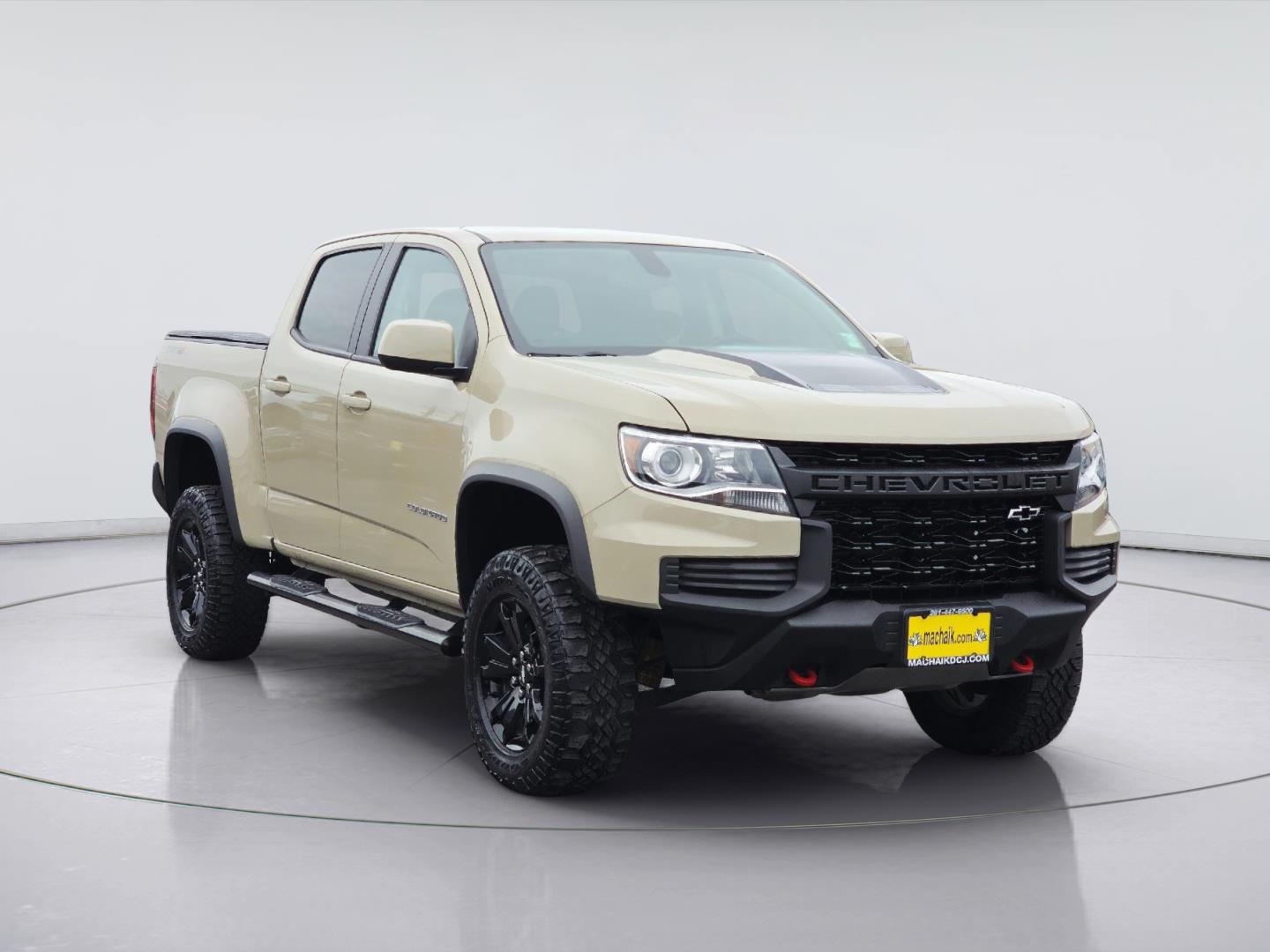 2022 Chevrolet Colorado photo 3 of 35