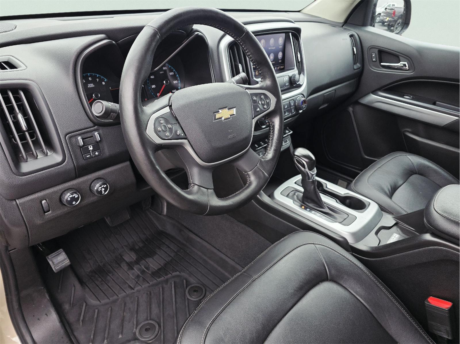 2022 Chevrolet Colorado photo 11 of 35