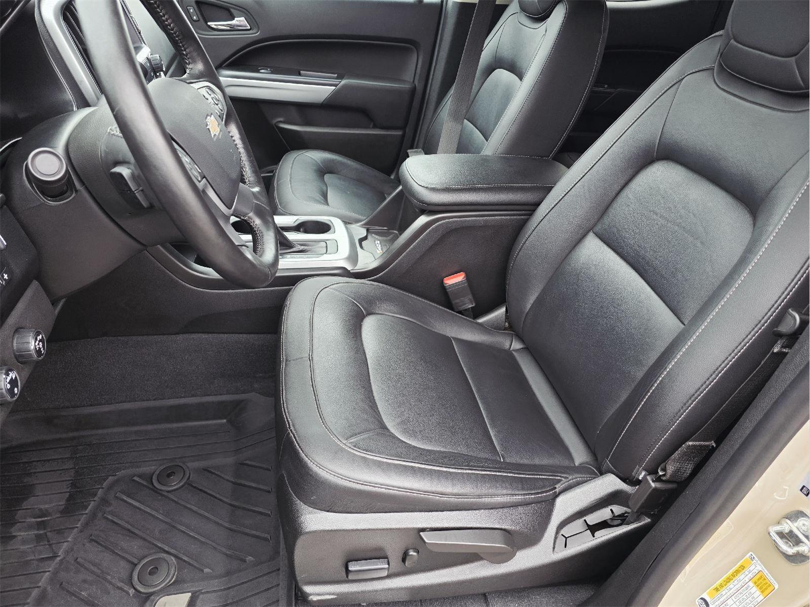 2022 Chevrolet Colorado photo 14 of 35