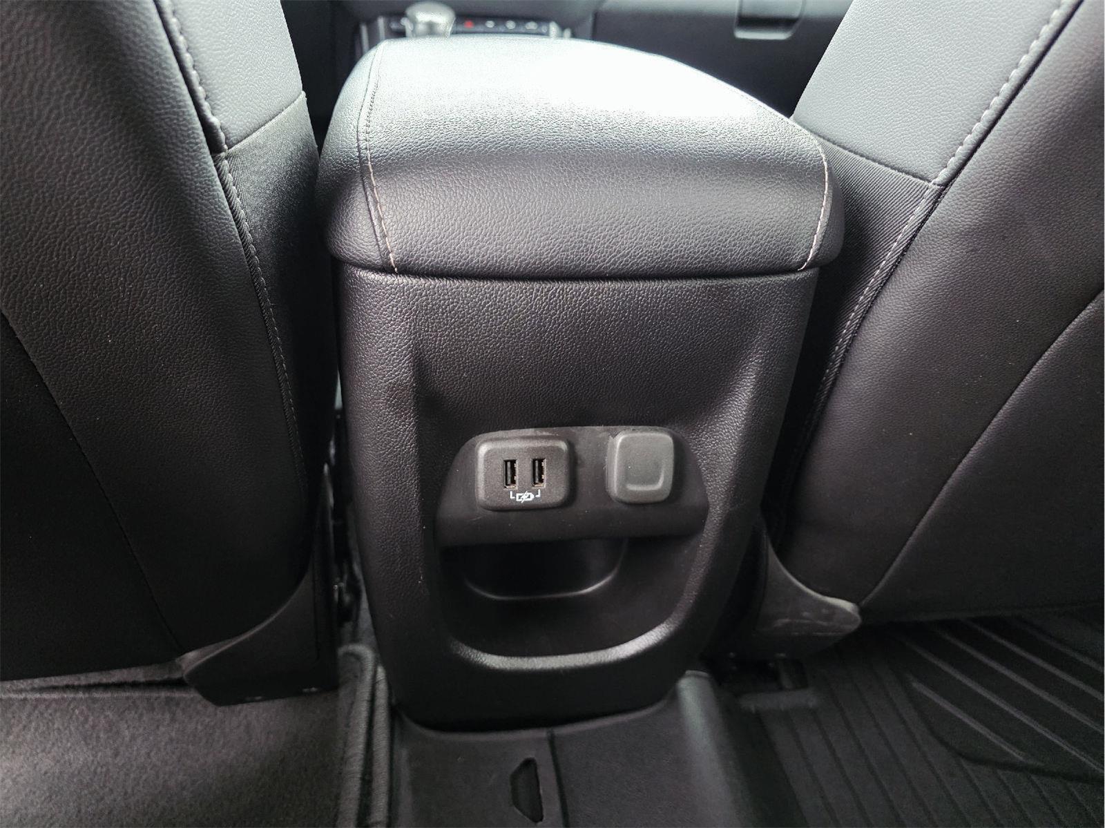 2022 Chevrolet Colorado photo 20 of 35