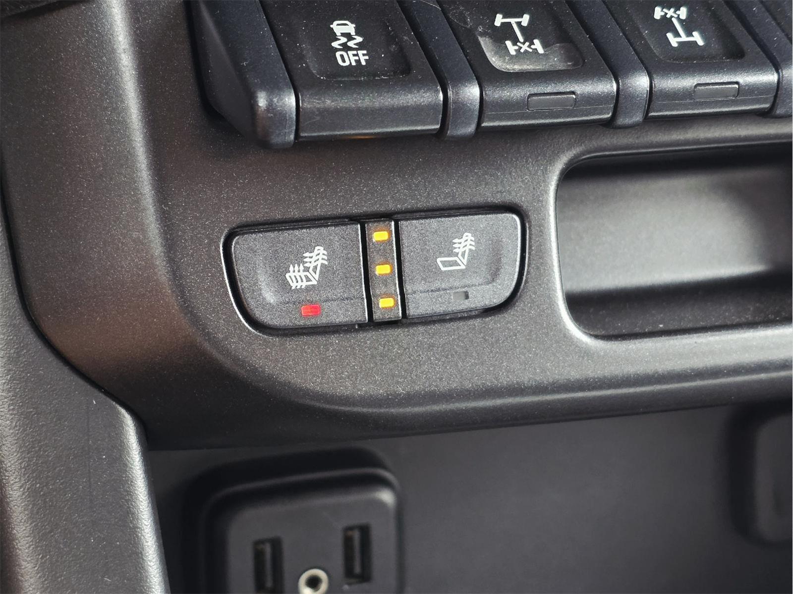 2022 Chevrolet Colorado photo 26 of 35
