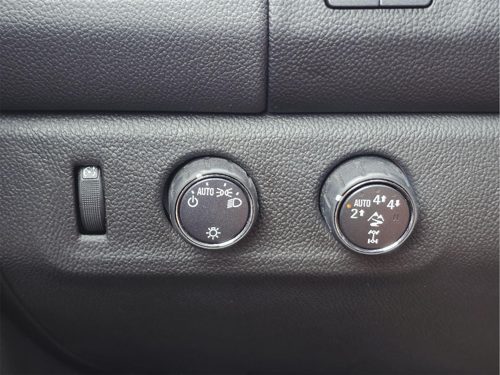 2022 Chevrolet Colorado photo 32 of 35
