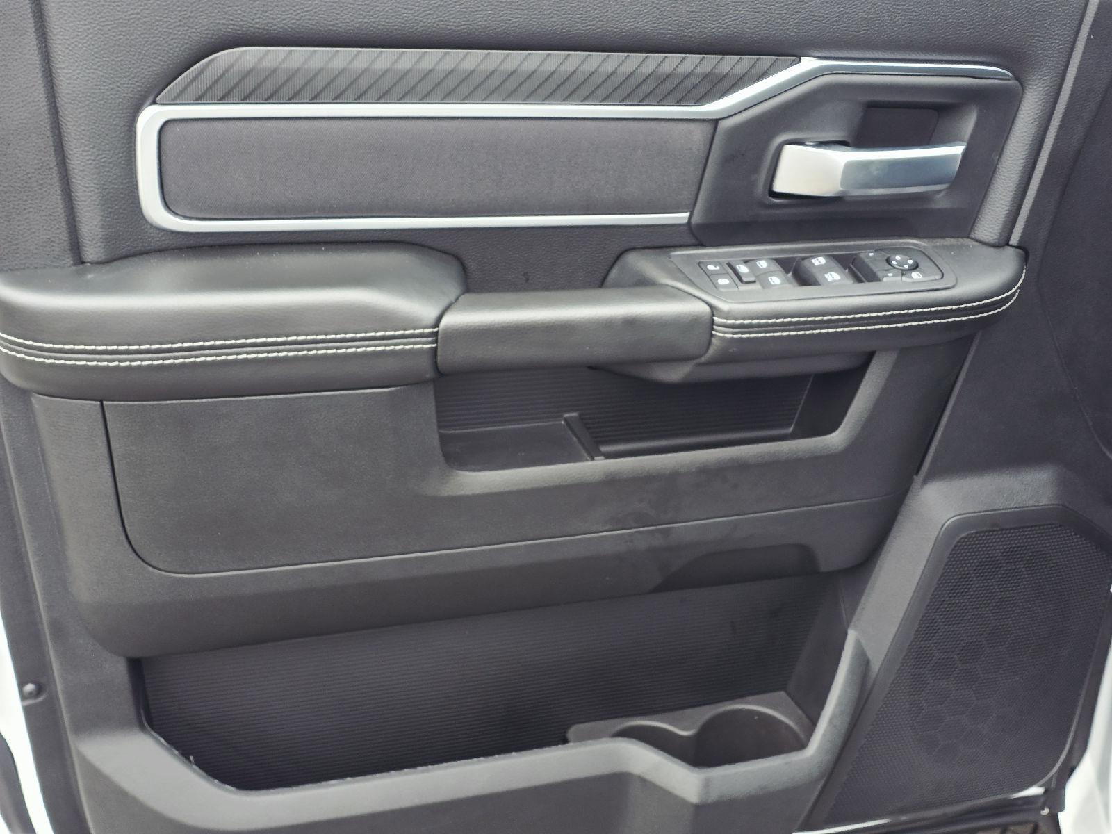 2025 Ram 3500 Chassis Cab photo 21 of 37
